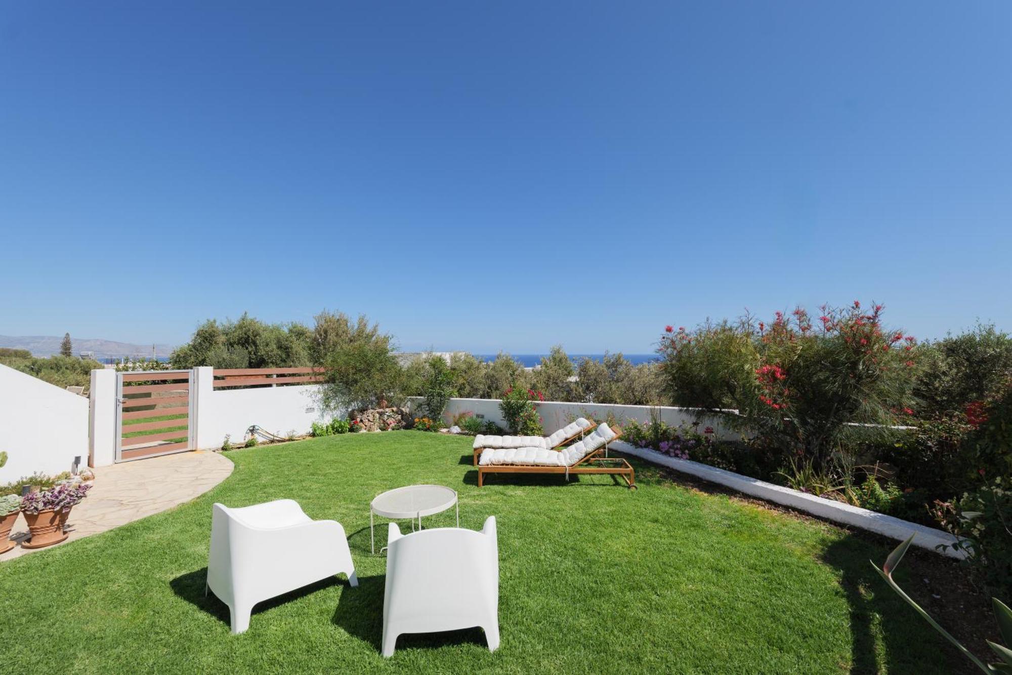 Sea Soon- Amazing Sea View Holiday home *